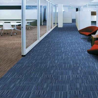 Washable 50x50cm PP Conference Room Commercial Carpet Tile with Pile Weight 520g/sqm